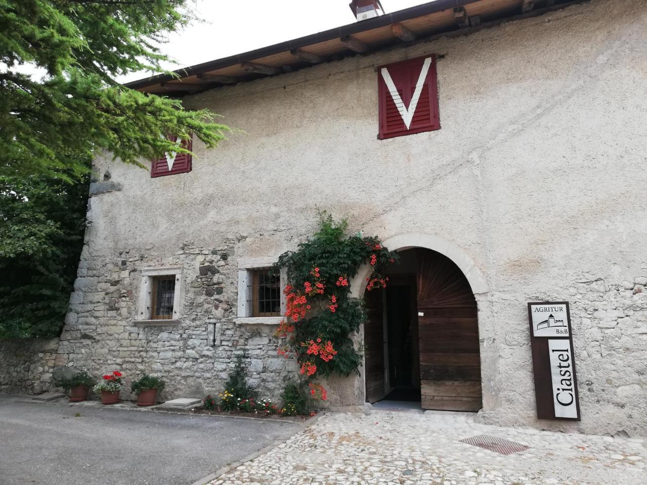 Agritur Ciastel Villa Sanzeno Ngoại thất bức ảnh