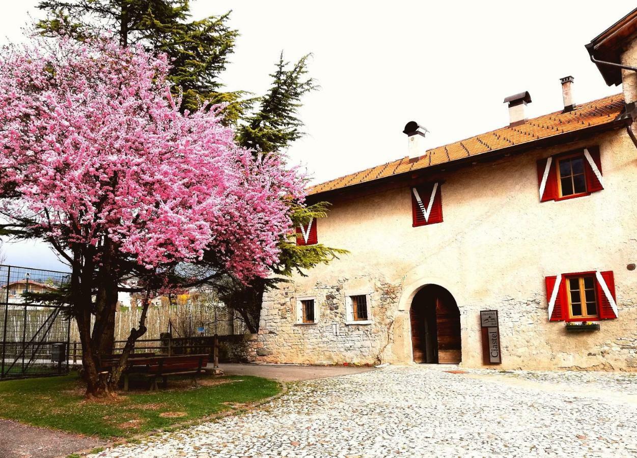 Agritur Ciastel Villa Sanzeno Ngoại thất bức ảnh